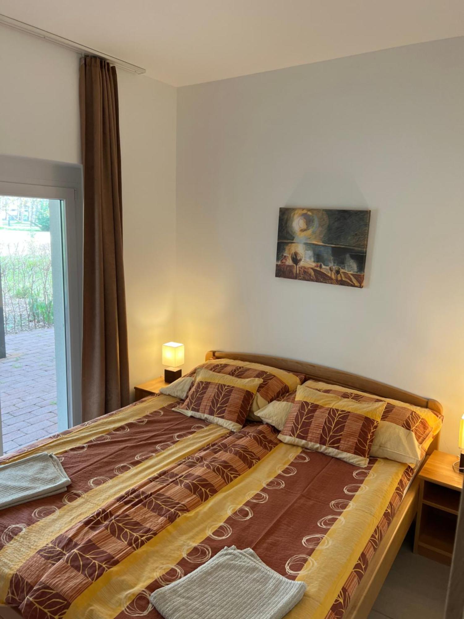 Waterfront Apartmanok Zamárdi Exteriör bild